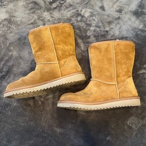 Women’s Kookaburra UGGs